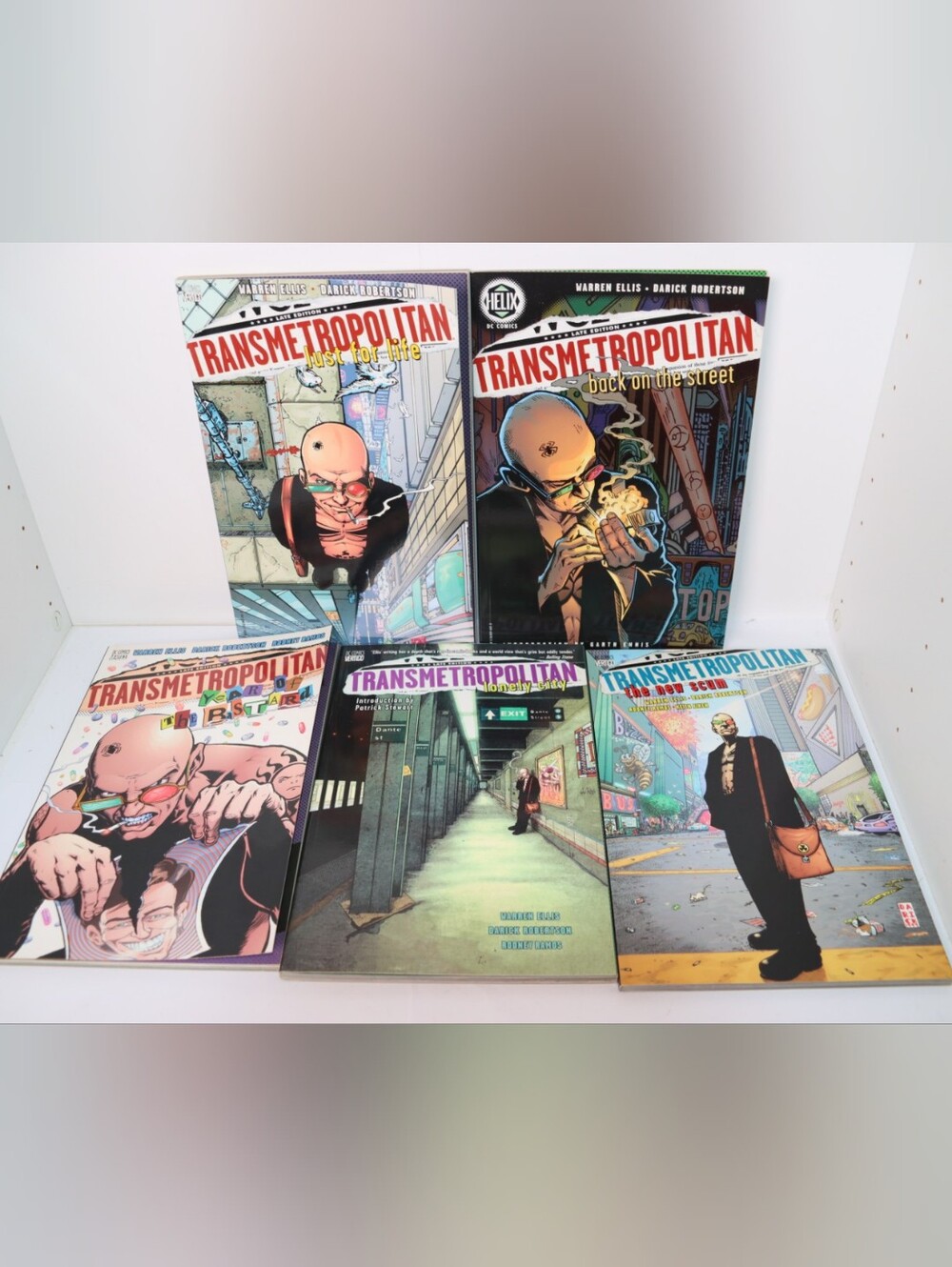 5 Transmetropolitan Graphic Novels, Warren Ellus, Darick Robertson.